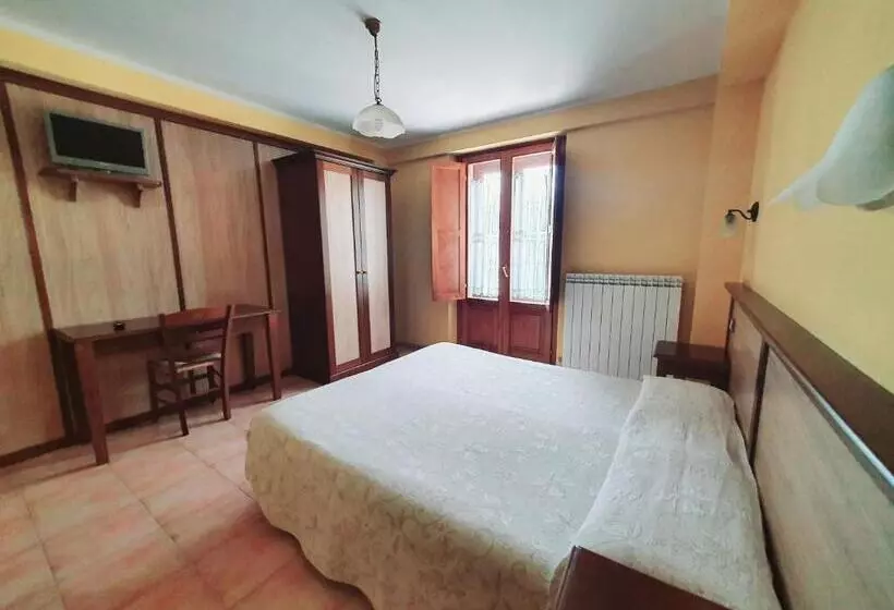 ホテル Albergo Del Sangro