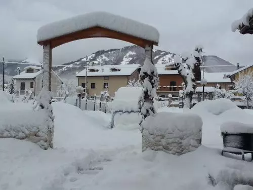 ホテル Albergo Del Sangro