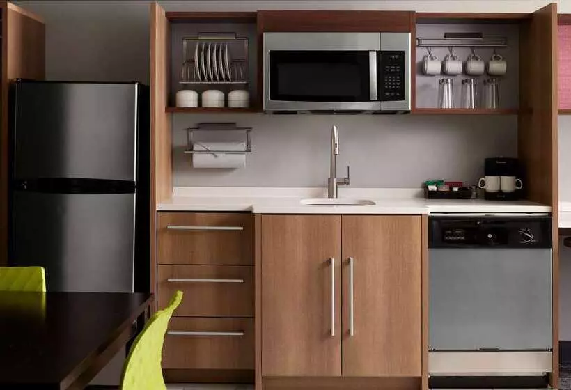 هتل Home2 Suites By Hilton Bend