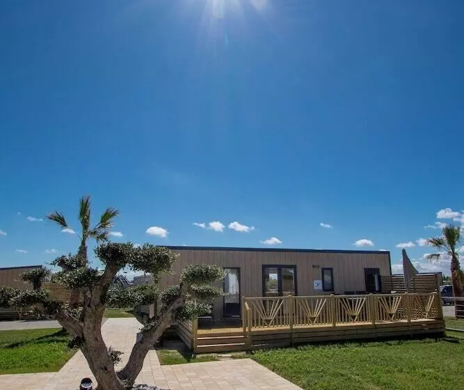 ホテル M&v Resort Camping