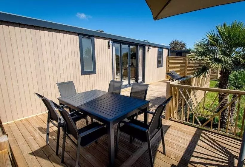 ホテル M&v Resort Camping