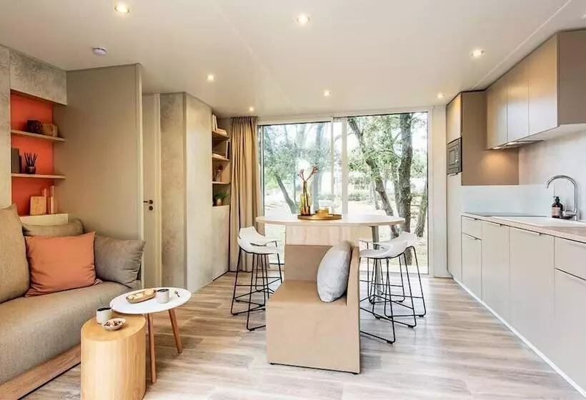 ホテル M&v Resort Camping