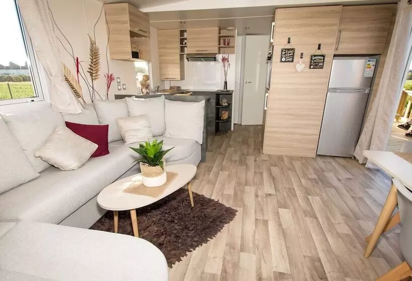 ホテル M&v Resort Camping