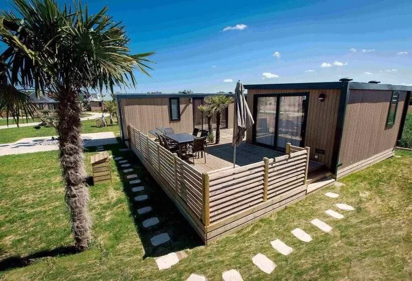 ホテル M&v Resort Camping