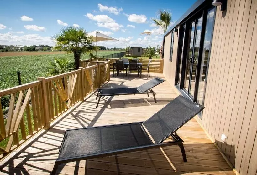 ホテル M&v Resort Camping