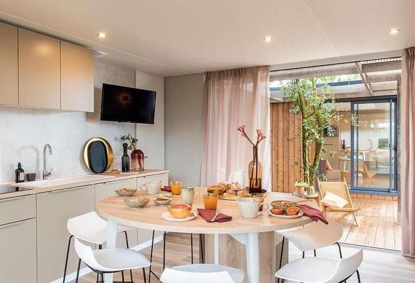 Отель M&v Resort Camping