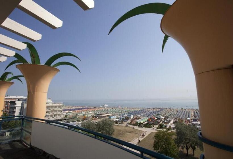 هتل Palm Beach B&b Sea View