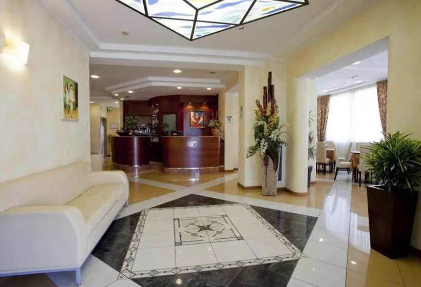 هتل Palm Beach B&b Sea View