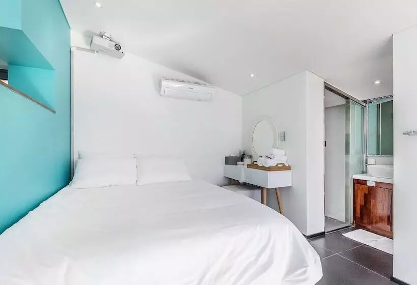 Namhae Pumda Pool Villa Pension