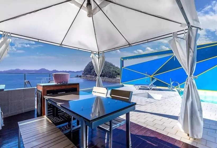 Namhae Pumda Pool Villa Pension