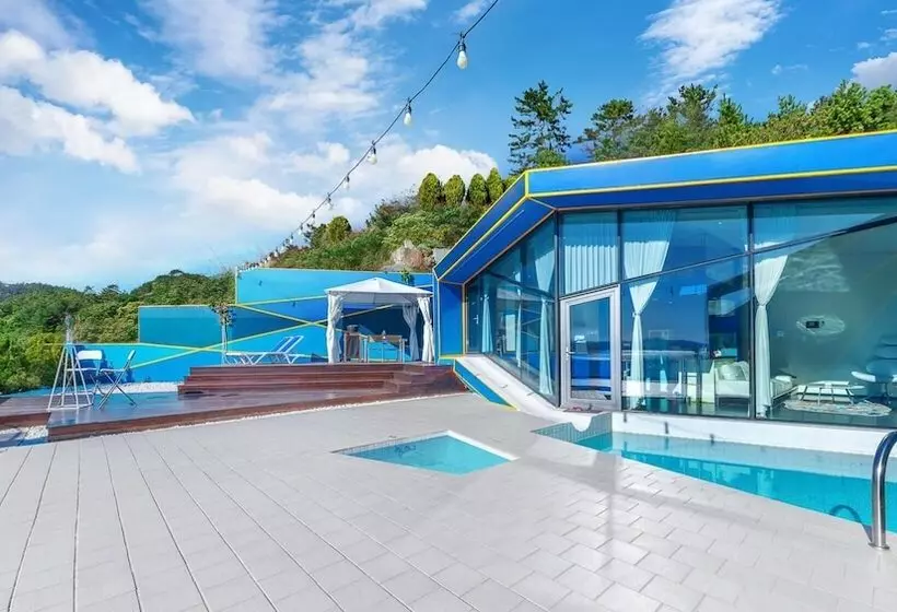 Namhae Pumda Pool Villa Pension