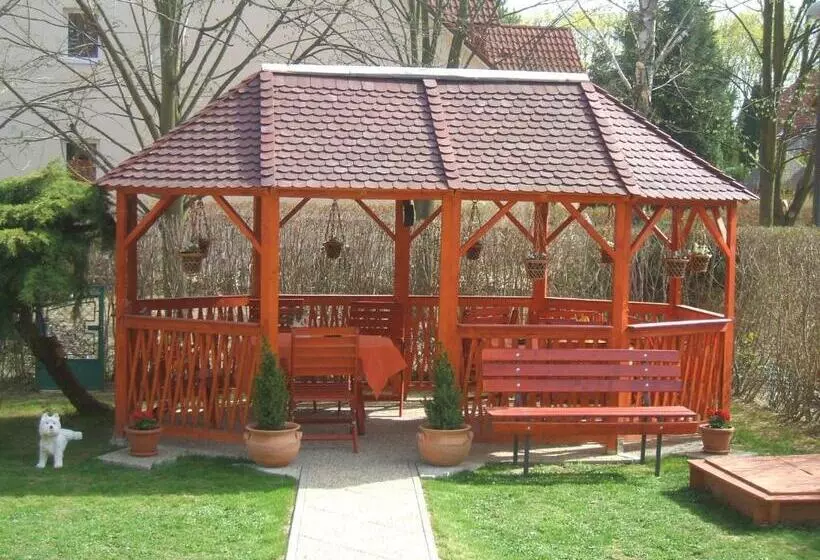 Majatalo Edit Vendégház