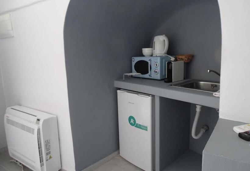 Pension (Hôtel basse catégorie) Noni Studios