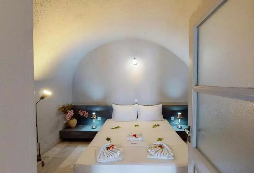 پانسیون Noni Studios