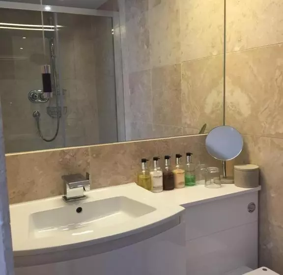 Majatalo Sandpiper House