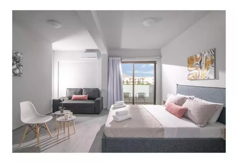 ペンション Golden Sunlight Hotel By Estia