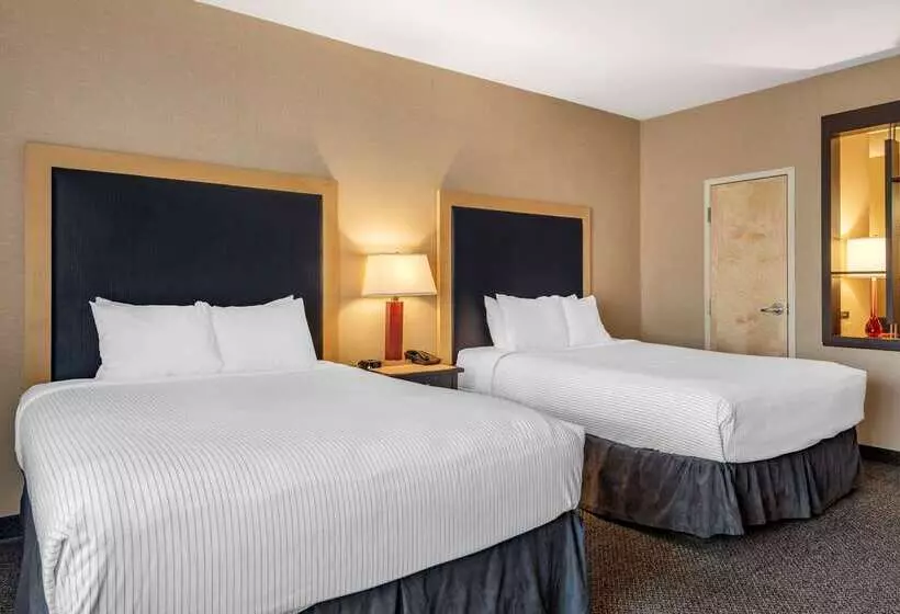 Cambria Hotel Columbus Polaris