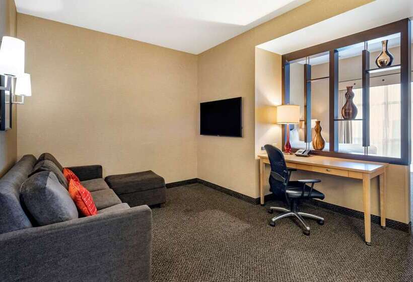 Cambria Hotel Columbus   Polaris