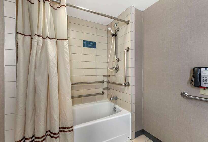 Cambria Hotel Columbus   Polaris