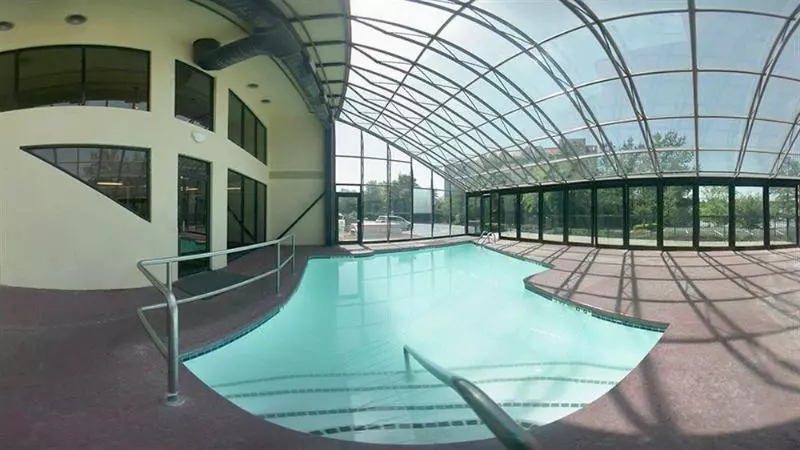 酒店 Clarion Suites Duluth I 85