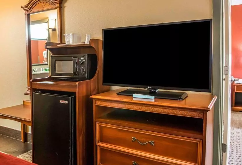 هتل Comfort Inn & Suites Panama City   St Andrew