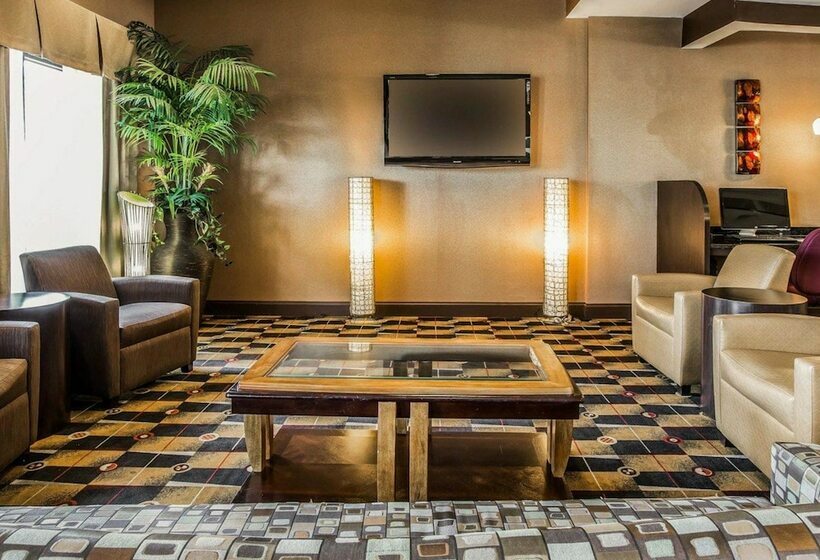 ホテル Comfort Suites At Westgate Mall