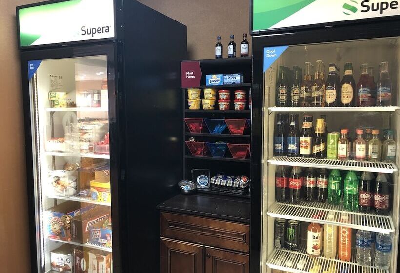 ホテル Comfort Suites At Westgate Mall