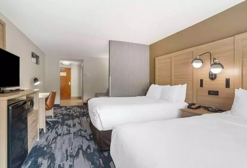 호텔 Comfort Suites At Westgate Mall