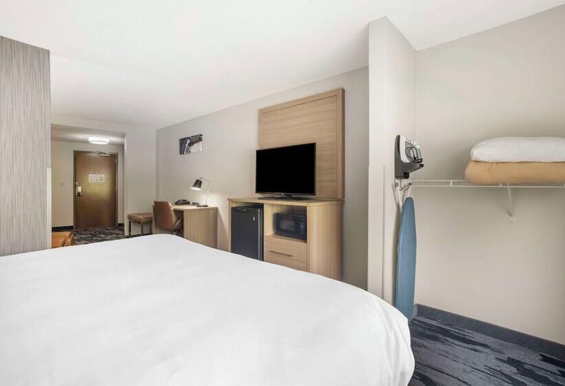 ホテル Comfort Suites At Westgate Mall