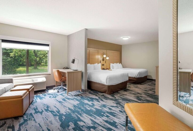 ホテル Comfort Suites At Westgate Mall