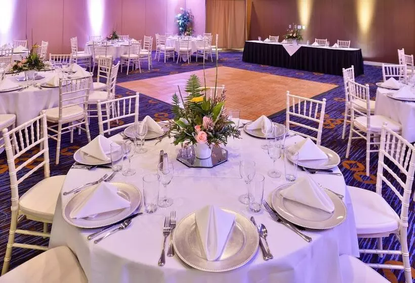 Отель Courtyard By Marriott Boise West/meridian