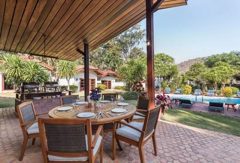 ホテル Eco Valley Lodge