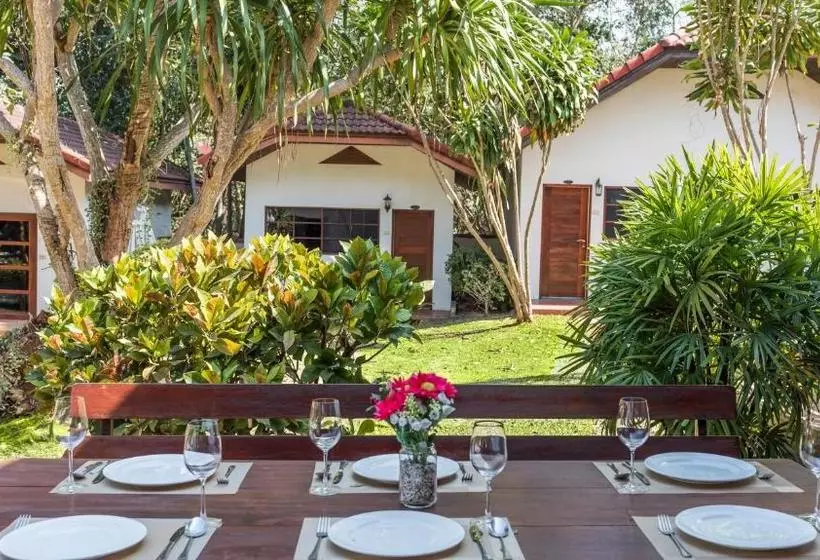 ホテル Eco Valley Lodge