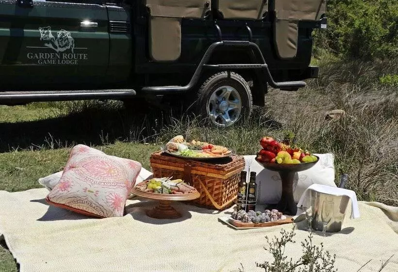 酒店 Garden Route Game Lodge