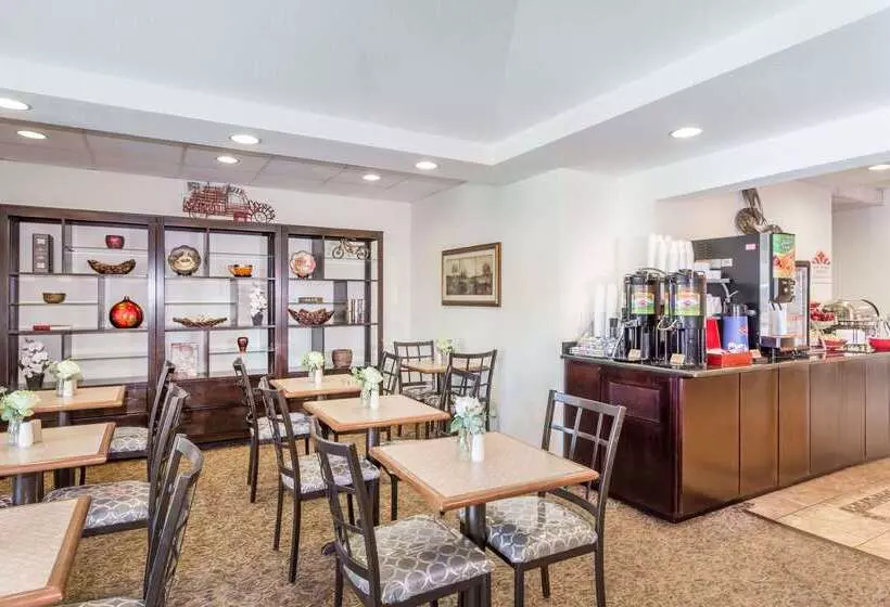 酒店 Hawthorn Extended Stay By Wyndham Panama City Beach