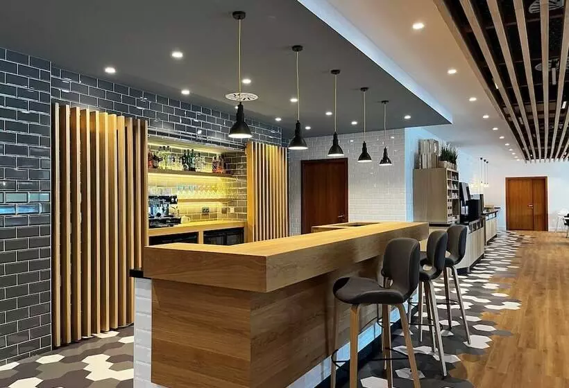 Hotel Holiday Inn Express Bilbao Airport, An Ihg