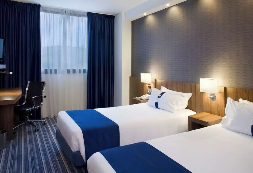 Hotel Holiday Inn Express Bilbao Airport, An Ihg
