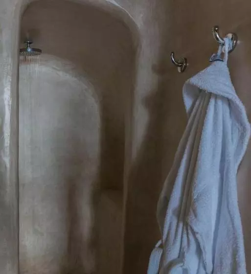 Iliovasilema Hotel & Suites