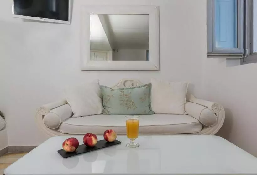 Iliovasilema Hotel & Suites