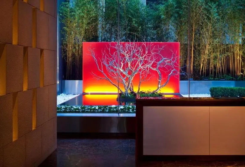 Hotelli Intercontinental New York Times Square, An Ihg