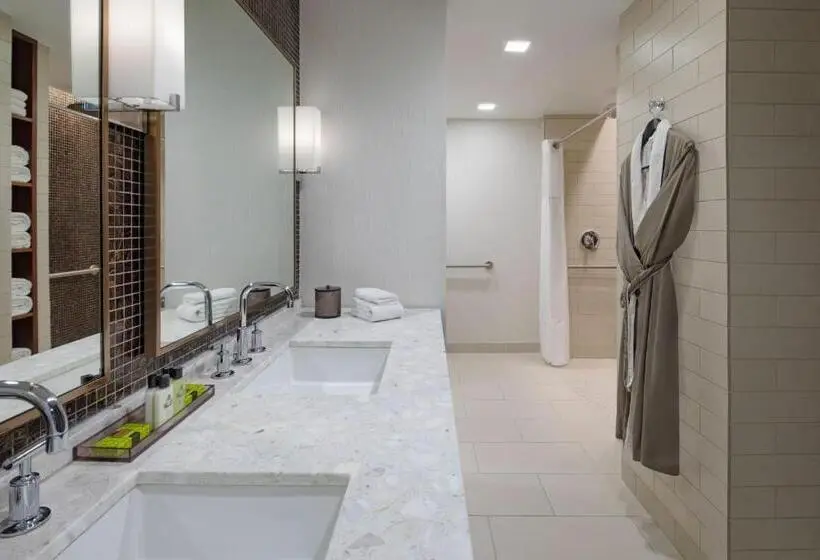 Hotelli Intercontinental New York Times Square, An Ihg