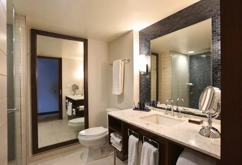 Hotelli Intercontinental New York Times Square, An Ihg