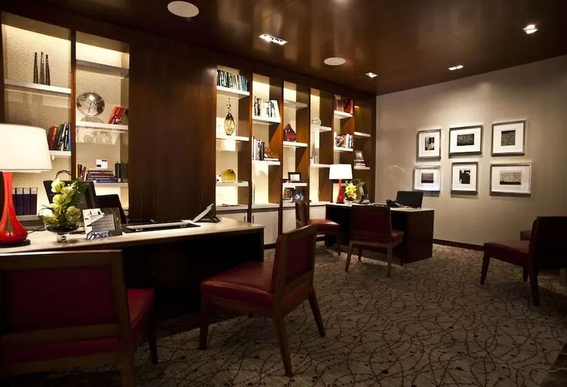 Hotelli Intercontinental New York Times Square, An Ihg