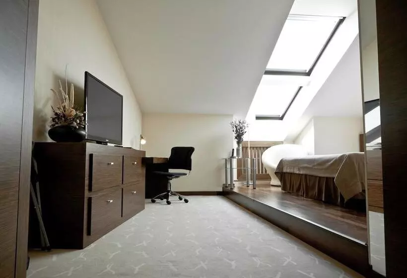 Отель Kadashevskaya