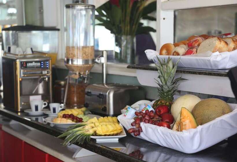 هتل Marigot Beach Club And Dive Resort