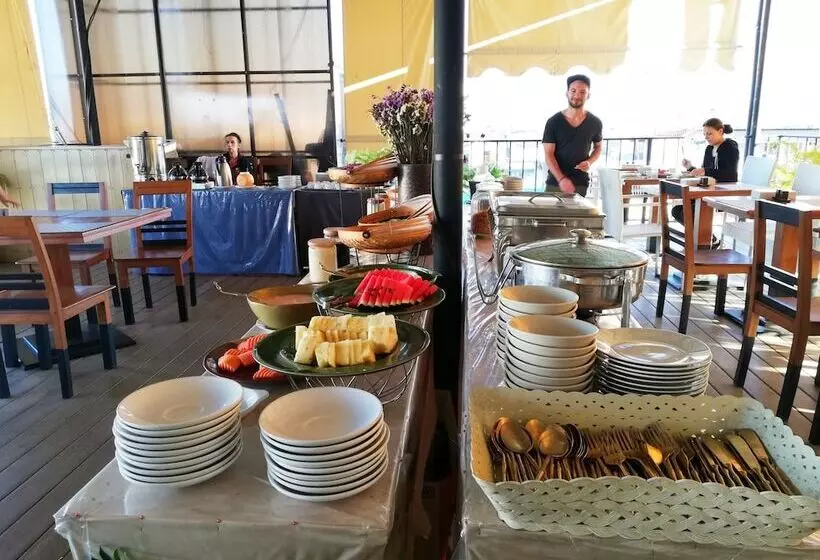 فندق Navinda Chiang Mai Resort