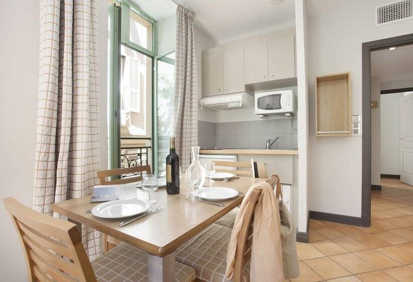 Отель Odalys City Nice Le Palais Rossini