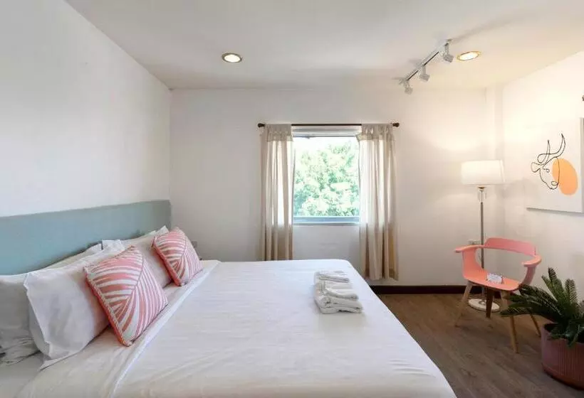 Parasol Inn Chiang Mai Old City Hotel Sha Plus