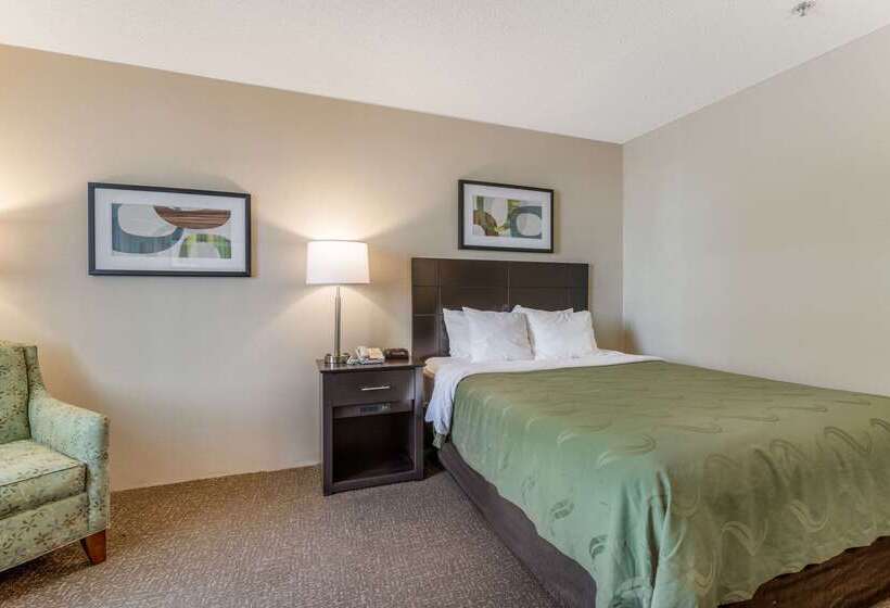 هتل Quality Inn
