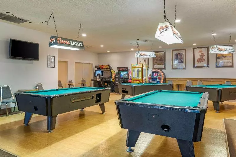 Отель Quality Inn & Suites Canon City